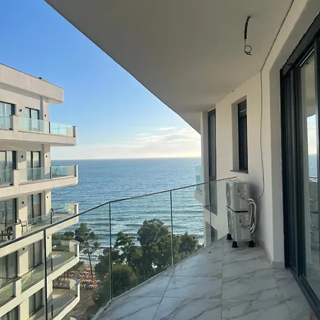 Royalbay Lux *
