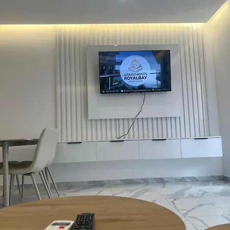 Royalbay Lux *