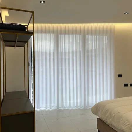 Royalbay Lux